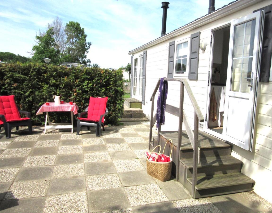 Chalet 556 Op Recreatiepark De Wielen 신트 마르턴 외부 사진